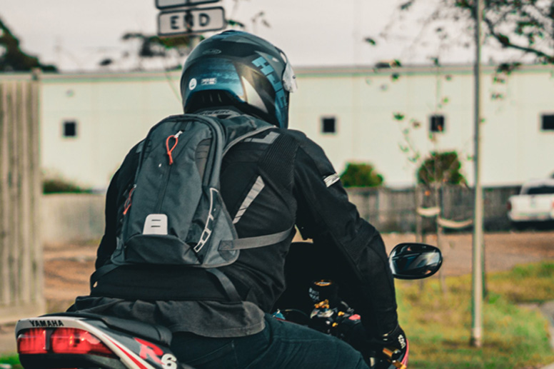 touring-motor-dan-tantangan-untuk-mata